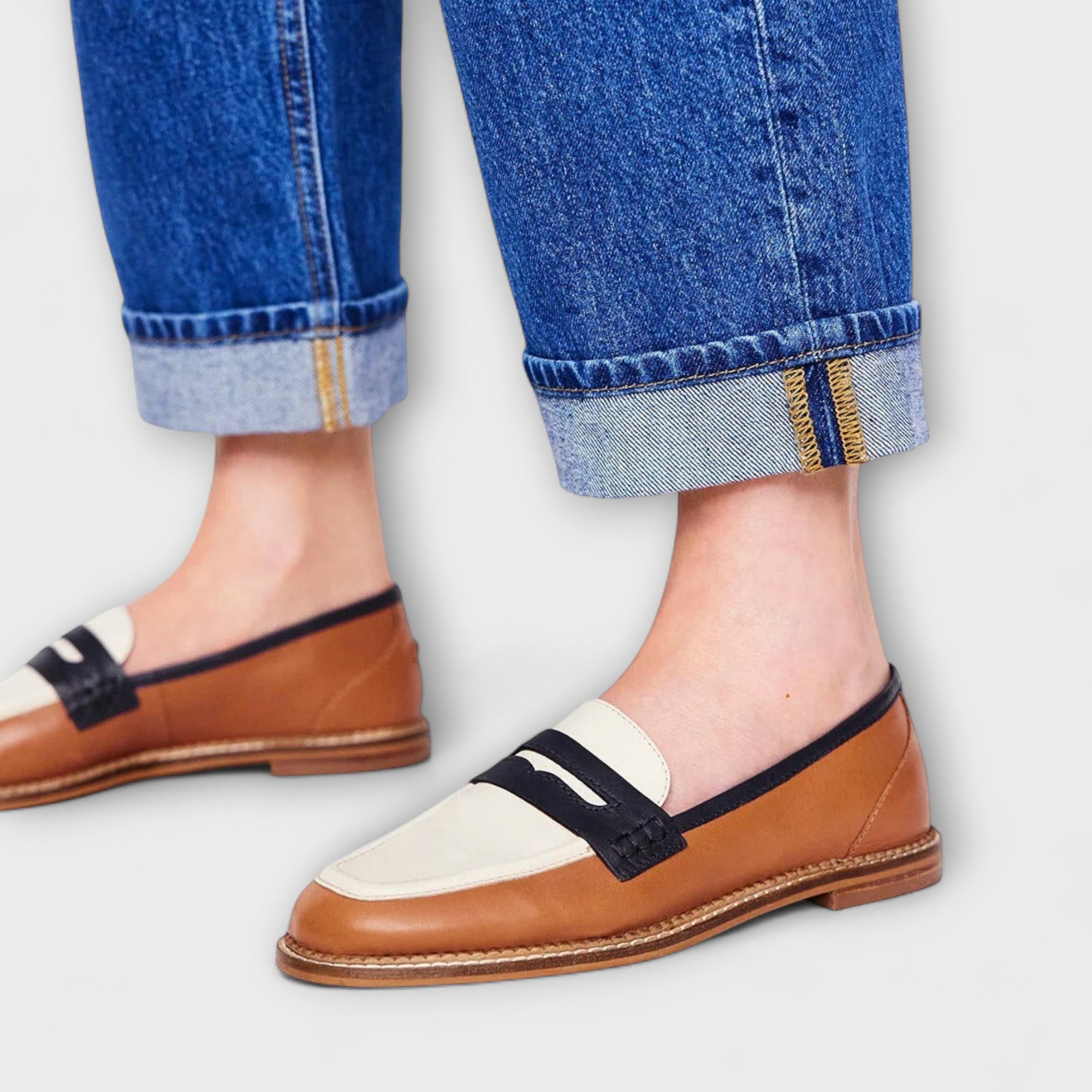 Oceane – Brun Loafer med rund tå og farveblokdesign